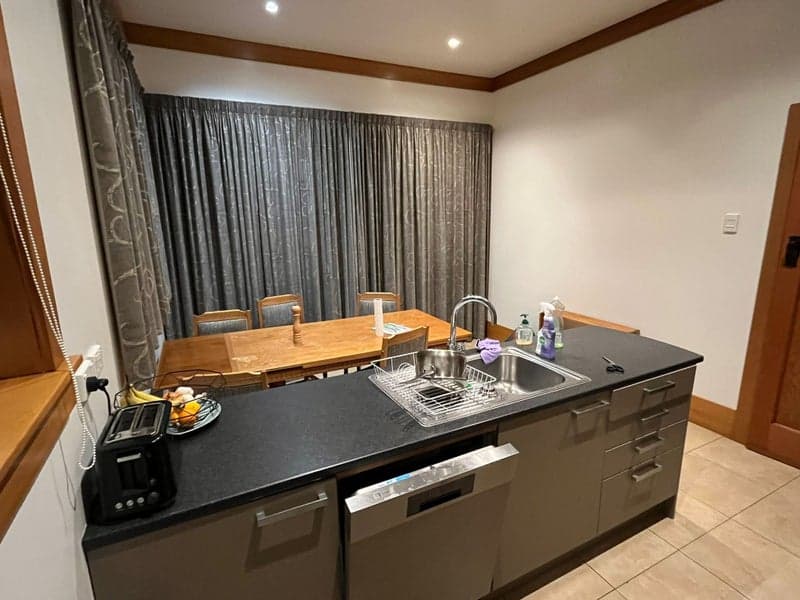 Mount Eden, 4 bedrooms photo 6