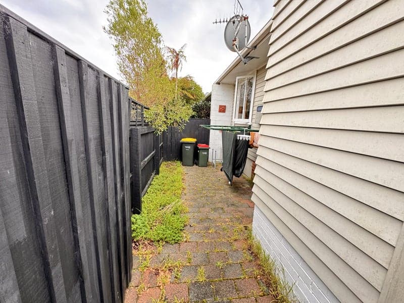 Te Atatu Peninsula, 2 bedrooms photo 8